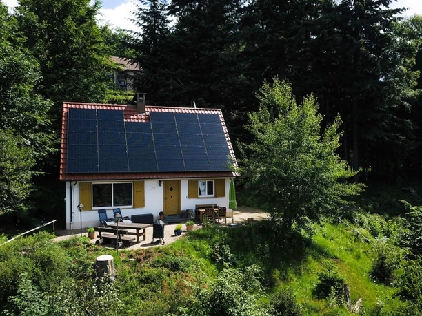 Ferienhaus mit großem Grundstück / Cottage on a large plot of land