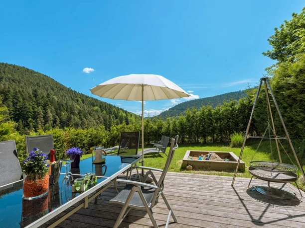 Terrasse mit Grillmöglichkeit