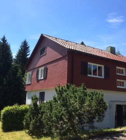 Hausfassade des Haupteinganges