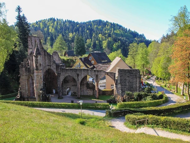 Klosterruine und Tal von Allerheiligen