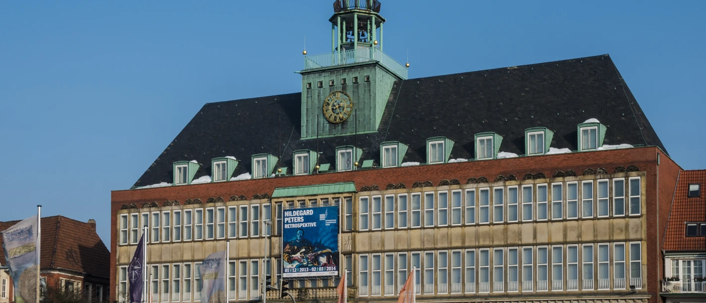 ostfriesische-landesmuseum_sandra-langenbach View of the East Frisian State Museum from the Ratsdelft