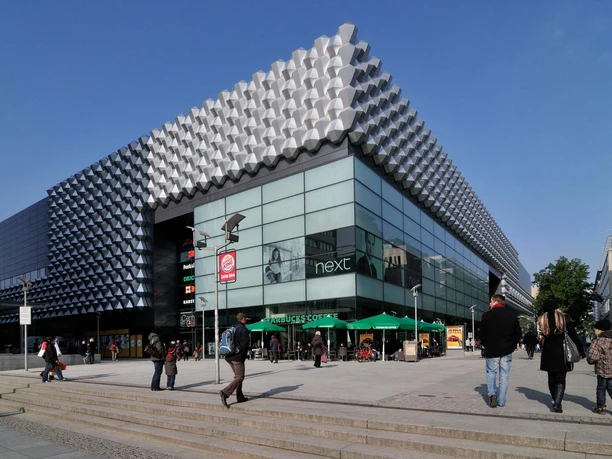 Centrum-Galerie-Dresden-aussen.jpg
