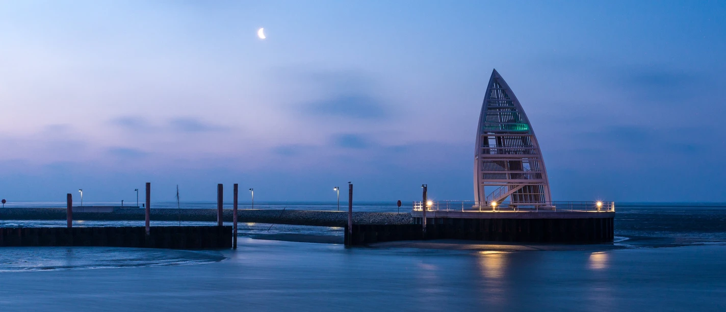 seezeichen-abenddaemmerung-juist Juist mole med sømærke
