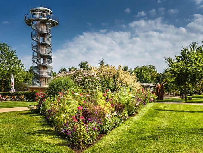 blumenband_turm AussichtsturmObservation towerObservationstårnObservatietoren