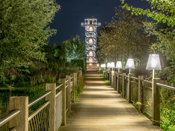 illumination-turm-bruecke