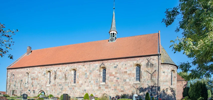 Nordsee_Wangerland_Hohenkirchen_Kirche.jpg