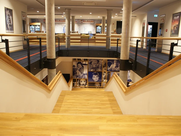 Kino Aurich Foyer Treppe Kino Aurich Foyer Treppe