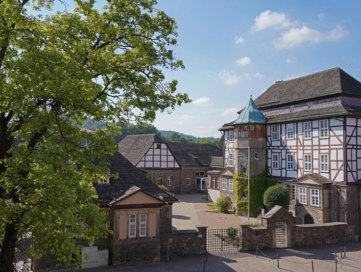 Ansicht des Uffelnschen Hofes, heute Amtsgericht, in Höxter.View of the Uffelnschen Hof, today the district court, in Höxter.