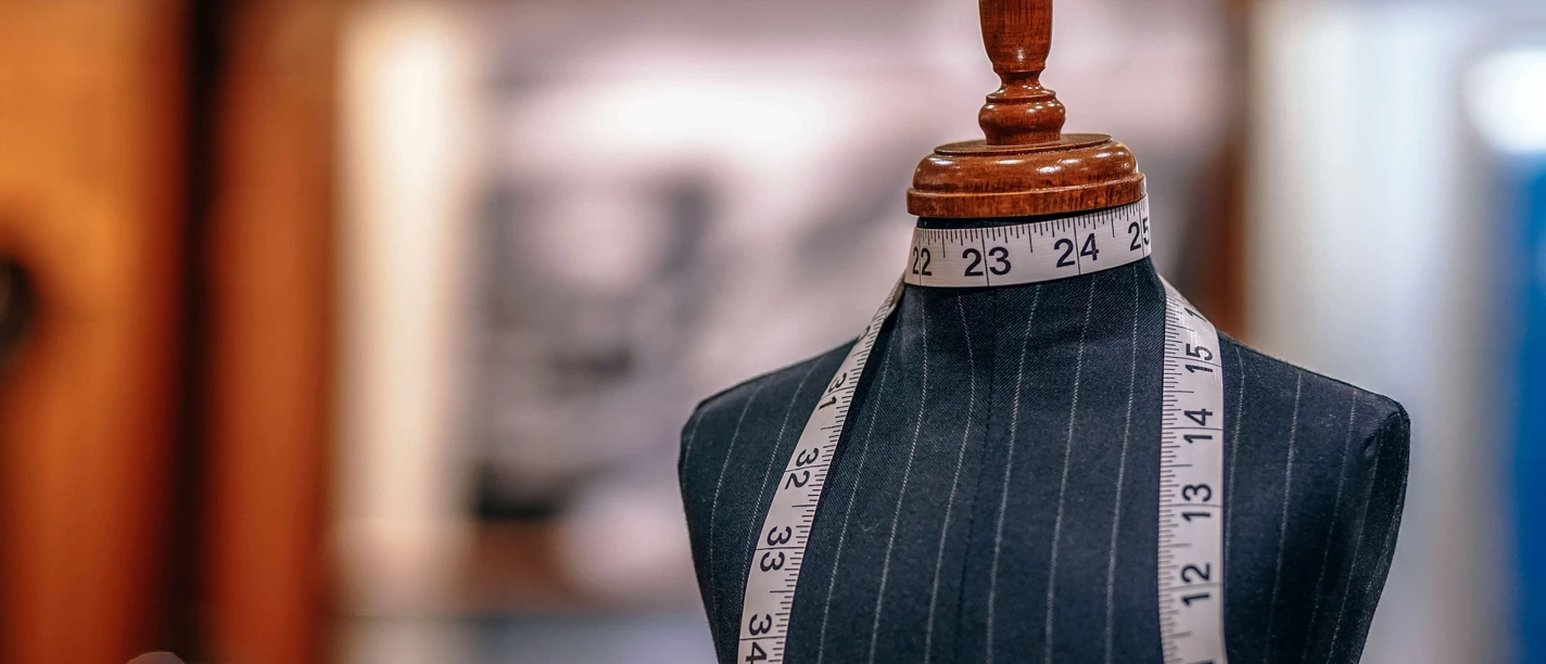 schaufensterpuppe-mit-massband