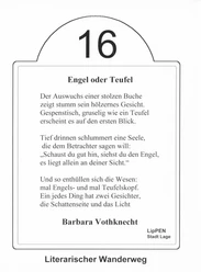 Lesestation 16 Literarische Tafel Nr. 16 zeigt "Engel oder Teufel" von Barbara Vothknecht auf einem Wanderweg.