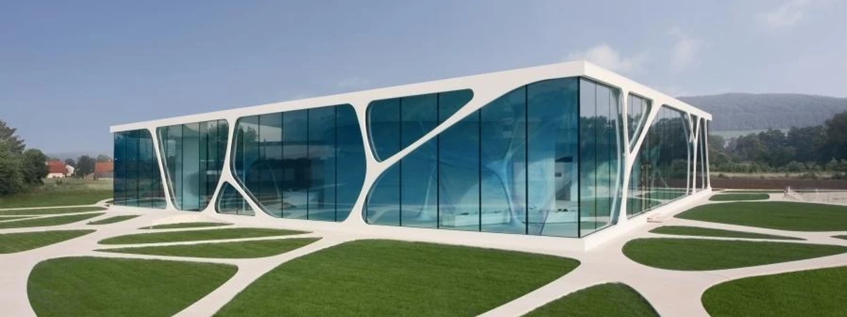 LEONARDO glascube im Bad Driburger Ortsteil Herste Außenansicht Glascube in Herste Bad Driburg.