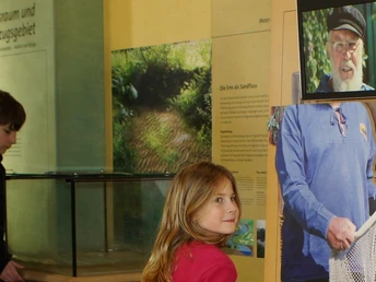 "Originale" der Ems erzählen... Alternativtext Alt Attribute