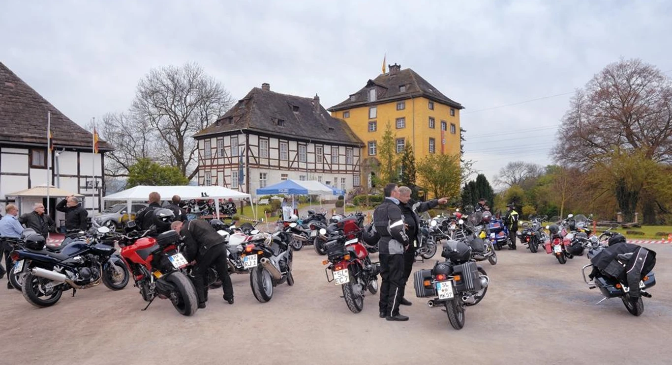 Tonenburg Motorräder und die Tonenburg