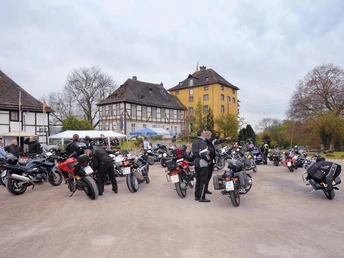 Tonenburg Motorräder und die Tonenburg
