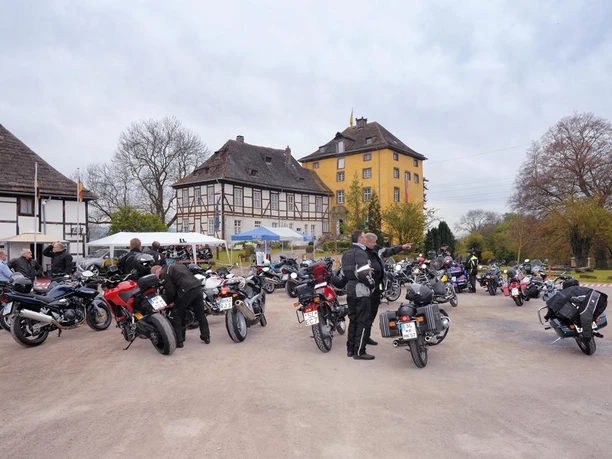 Tonenburg Motorräder und die Tonenburg