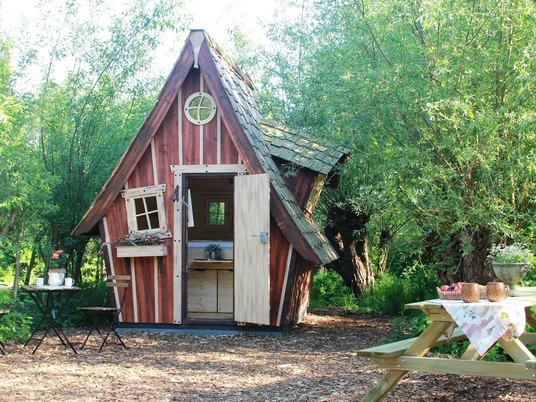 Hexenhäuschen - Übernachtungsmöglichkeit im Gartenschaupark Rietberg