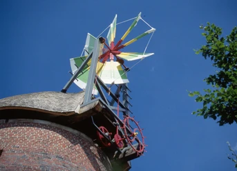 Das Bild zeigt die Windmühle in Stemmer.