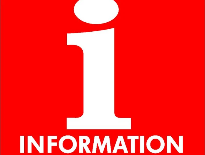 Tourist-Information Bad Lippspringe Rotes Schild mit weißem „i” für Tourist-Information, weiße Schrift auf rotem Hintergrund.