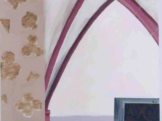 Marktkirche Moderne Malerei der Marktkirche präsentiert Bögen und Ornamente in Erdtönen und sanftem Rosa.