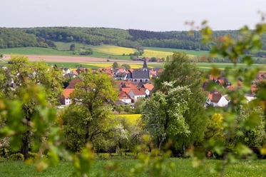 Blick auf Alhausen Blick von weiter weg auf Alhausen.
