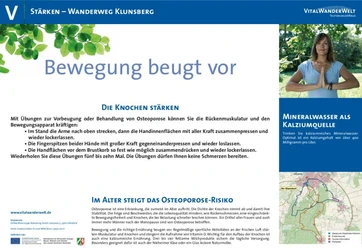 VitalWanderWelt Wanderweg Klunsberg - Bewegung beugt vor Informationstafel des VitalWanderWelt-Wanderwegs Klunsberg zur Osteoporose-Prävention und Bewegung.