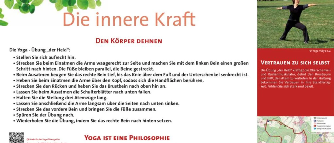 Informationstafel des VitalWanderWelt Wanderwegs Maßbruch mit Yoga-Übungen zur inneren Kraft.