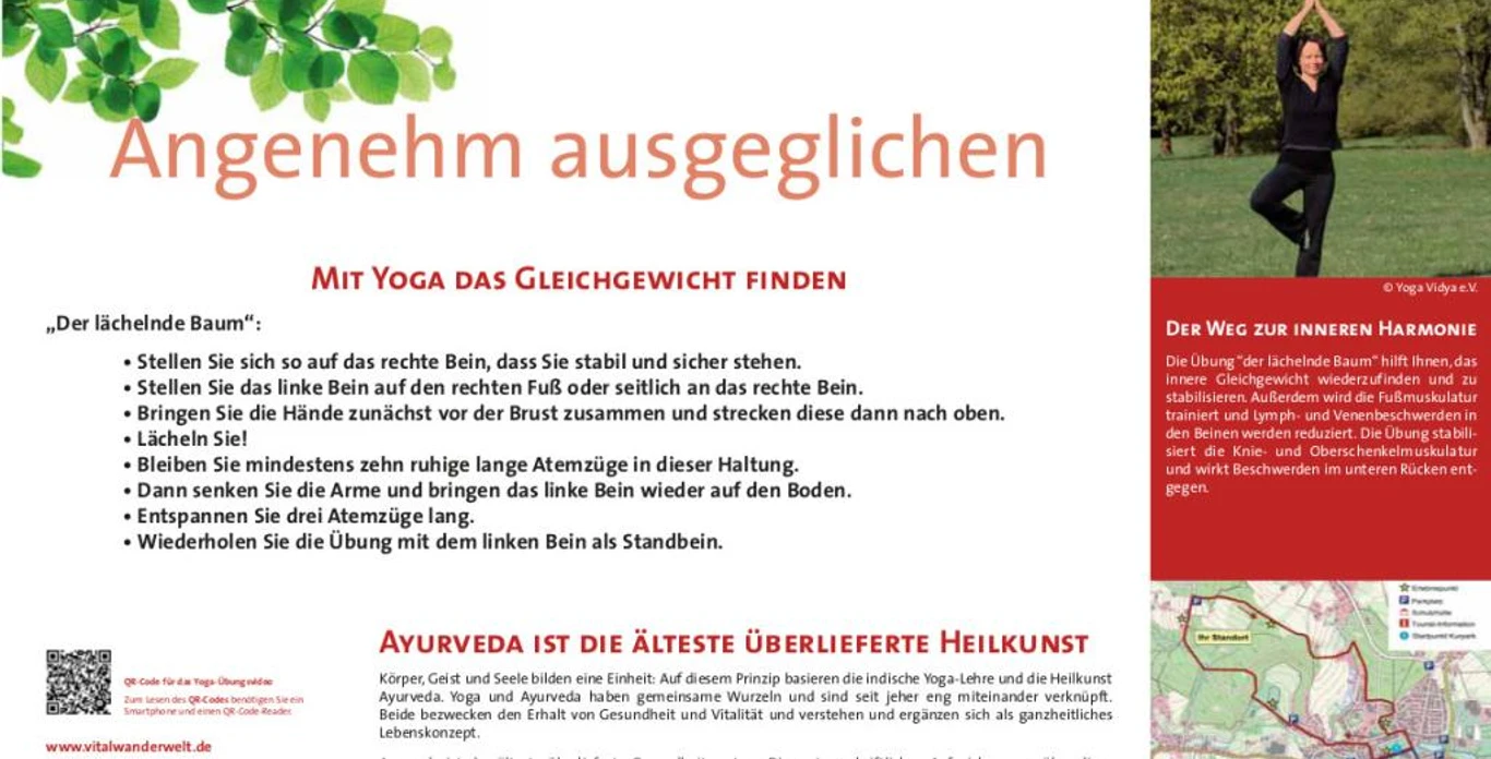 VitalWanderWelt Wanderweg Maßbruch - Angenehm ausgeglichen Plakat des VitalWanderWelt Wanderweges Maßbruch, mit Yoga-Übungen zur Förderung des Gleichgewichts.