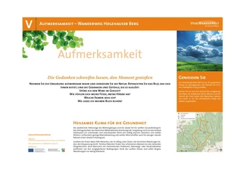 VitalWanderWelt - Wanderung Holzhauser Berg - Aufmerksamkeit 2 Hinweistafel des VitalWanderWeges Holzhauser Berg mit Themen zu Achtsamkeit in der Natur.