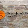 forum-jacobpins-schild Schild Forum Jacob Pins