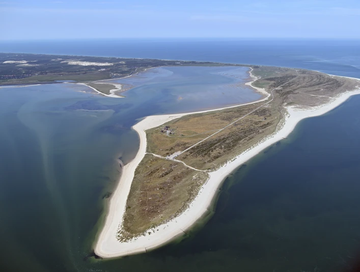 Ellenbogen mit Königshafen und Vogelschutzinsel Üthörn