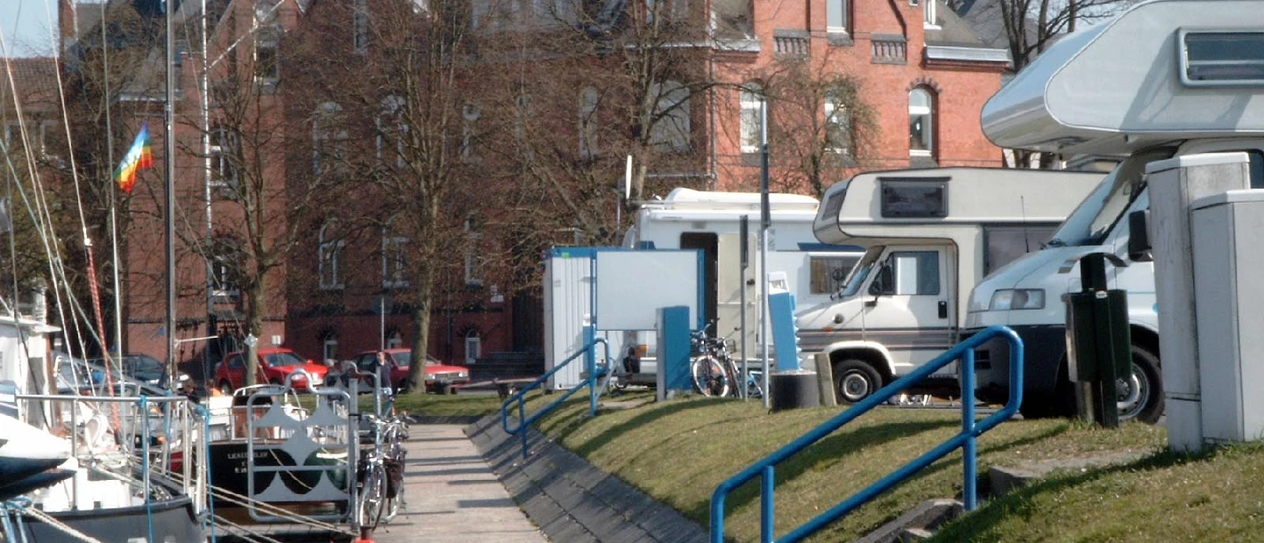 wohnmobil2 Wohnmobilstellplatz am Binnenhafen