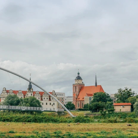 Mulderadweg Dessau Stadtpanorama_CC_BY_SA (c) Radelmaedchen_Juliane_Schumacher.jpg