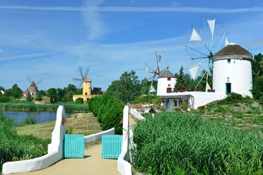 Südländische Mühlen im Mühlenmuseum Gifhorn Blick auf die südländischen Mühlen im Internationalen Mühlenmuseum Gifhorn