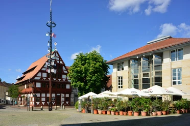 Blick auf den Gifhorner Marktplatz Blick auf den Gifhorner Marktplatz mit altem und neuen Rathaus