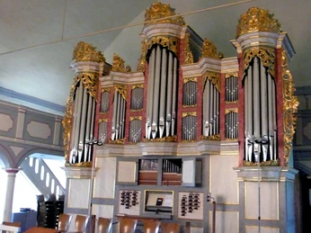 Christian-Vater-Orgel in der St. Nicolai-Kirche Blick auf die Christian-Vater-Orgel in der St. Nicolai-Kirche in Gifhorn
