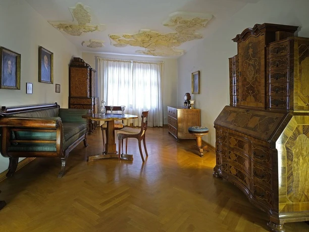 Raum für bürgerliche Wohnkultur 18.-19.Jh. Blick in einen Raum Raum für bürgerliche Wohnkultur 18.-19.Jh. im Historischen Museum Schloss Gifhorn