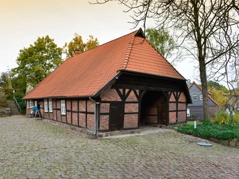 Außenansicht Schulmuseum Steinhorst Außenansicht Schulmuseum Steinhorst in der Südheide Gifhorn
