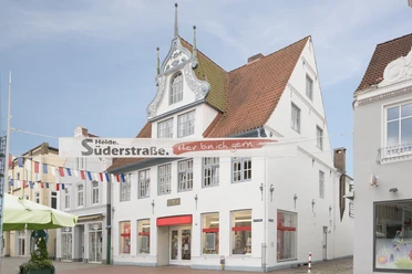 Dreetörnhus