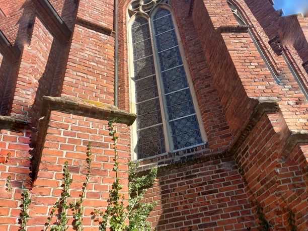 St. Petri Kirche Burhave.jpeg