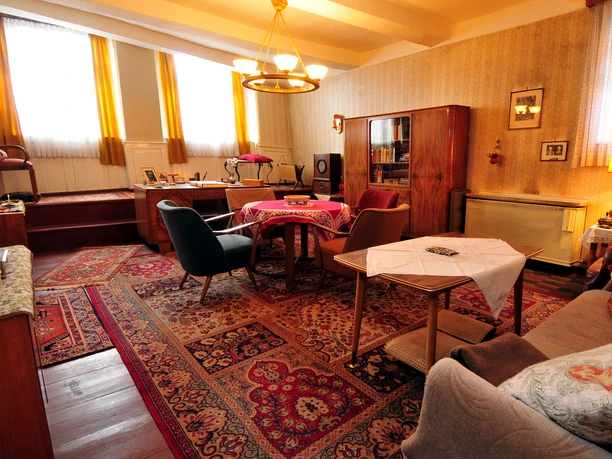 EMMA - Museumswohnung im Kavalierhaus Gifhorn Wohnzimmer der Museumswohnung im Kavalierhaus Gifhorn