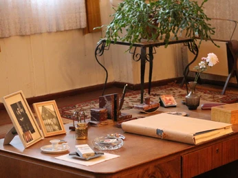 EMMA - Schreibtisch in der Museumswohnung Schreibtisch in der Museumswohnung EMMA im Kavalierhaus Gifhorn