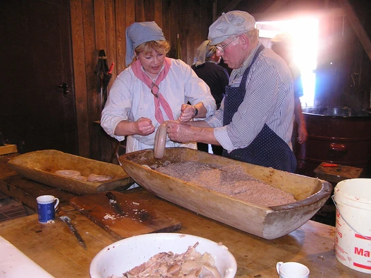 Schlachtefest im Museumsdorf Lüben Schlachtefest im Museumsdorf Lüben