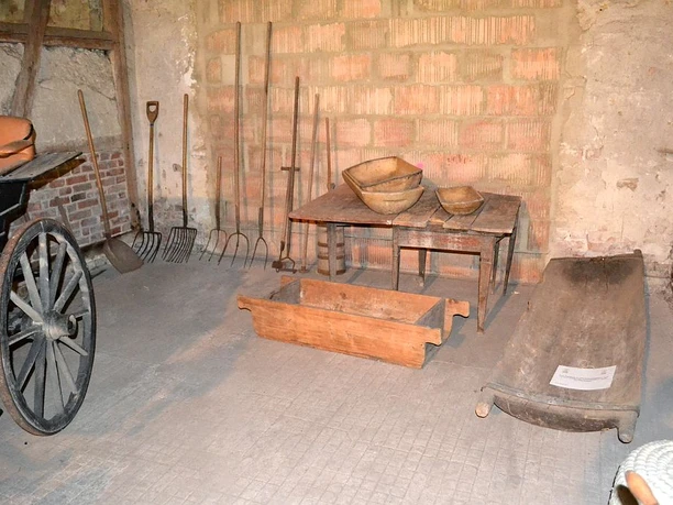 Meine(r) Stuben - Geräte aus Hof und Garten Geräte aus Hof und Garten in der Meine(r) Stuben