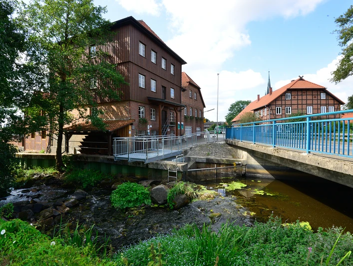 Wahrenholzer Wassermühle Blick auf die Wahrenholzer Wassermühle in Wahrenholz
