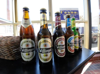 Privatbrauerei Wittingen - Sortenauswahl Sortenauswahl der Privatbrauerei WittingenSelection of varieties from the Wittingen private breweryUdvalg af sorter fra det private bryggeri WittingenSelectie van variëteiten van de privébrouwerij Wittingen