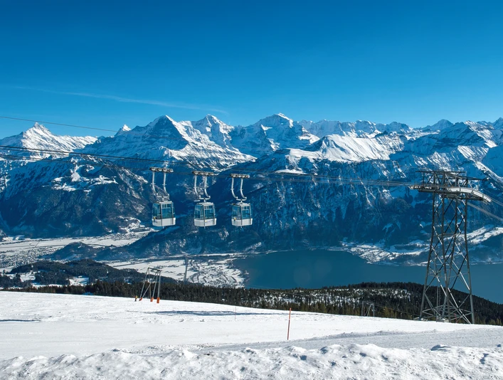 niederhorn-winter-gondeln