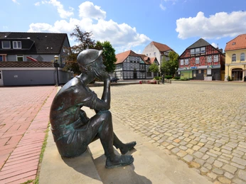 Schusterjunge am Marktplatz Schusterjunge am Marktplatz in Wittingen