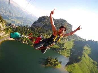 stockhorn-bungy-sprung-front-see-sommer