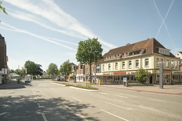 Wulf-Isebrand-Platz