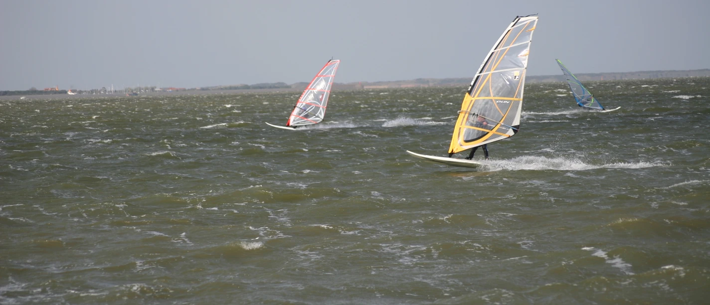 Windsurfen in Dornumersiel